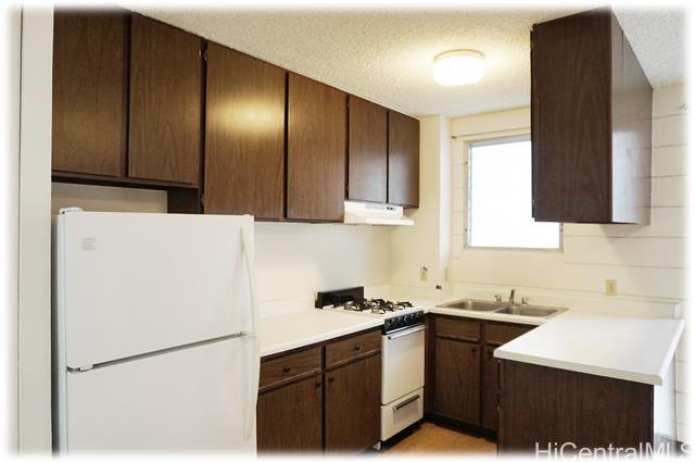 Building Photo - 1254 Lunalilo St