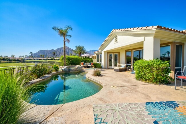 Foto del edificio - 50500 Cypress Point Dr