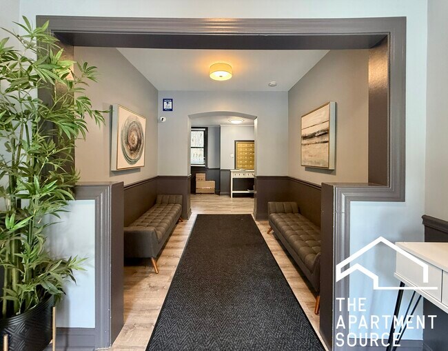 Foto del edificio - 631 W Barry Ave