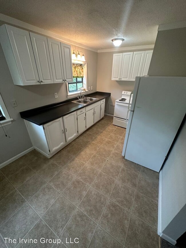 Building Photo - 3 br, 1 bath House - 113 County Road 64