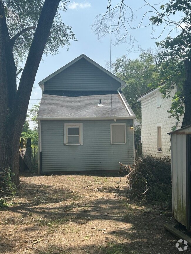 Building Photo - 205 Chidlaw Ave