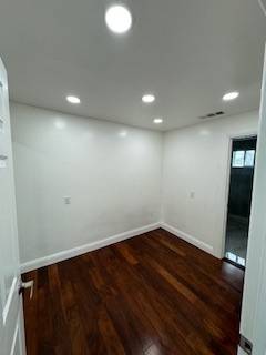 Building Photo - 1224 N Farris Ave