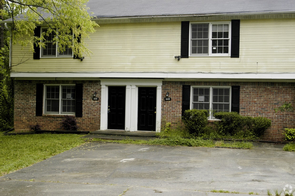 Building Photo - 5504 Estates Ct