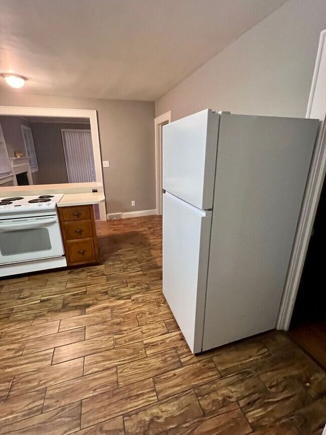 Building Photo - 717 Wiley Avenue, Salisbury - 3br 1.5ba ho...