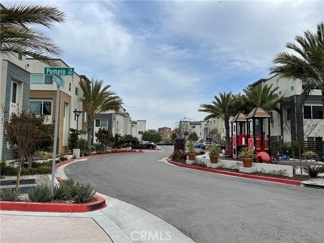 Building Photo - 14420 Papaya Ln