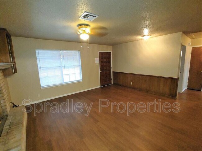 Building Photo - 3210 Keller Rd