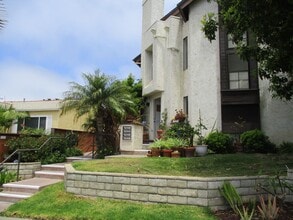 Building Photo - 1046 Opal St