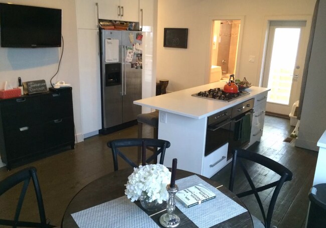 Foto del edificio - 24 Harbor View St