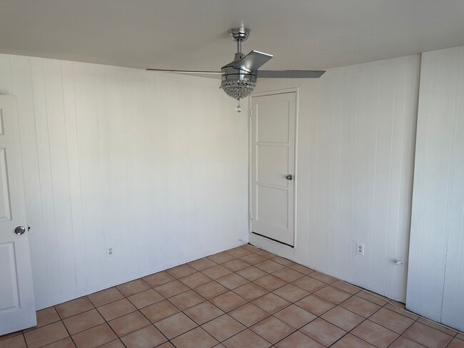 Dormitorio 3 - 3817 Walnut Ave