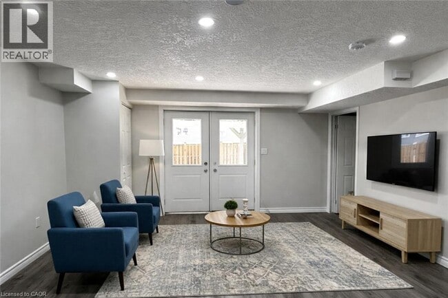 Building Photo - 26 Watervale Dr