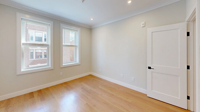 Building Photo - 162 Allston St