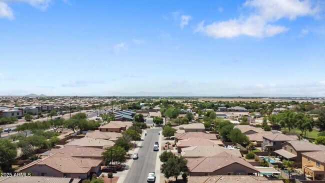Foto del edificio - 2992 E Ravenswood Dr