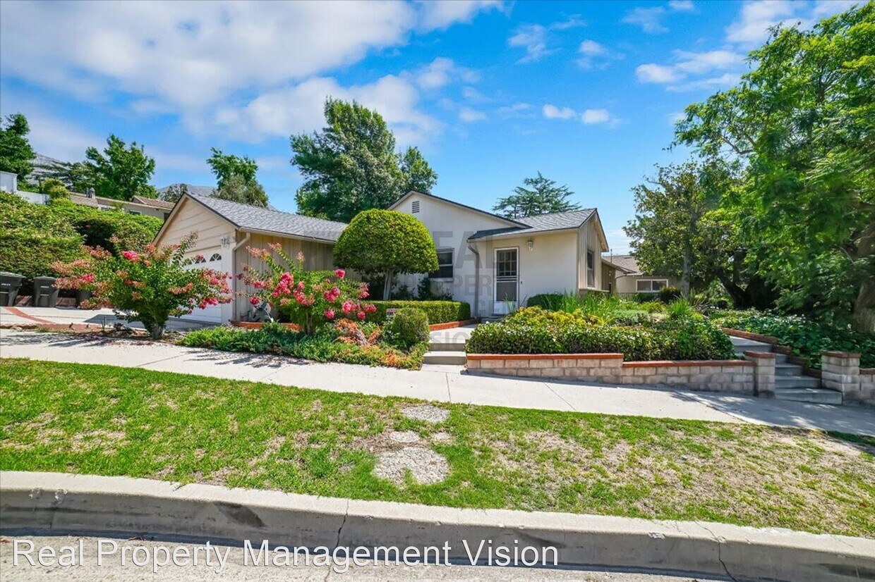 Primary Photo - 3 br, 2 bath House - 3557 Burritt Way
