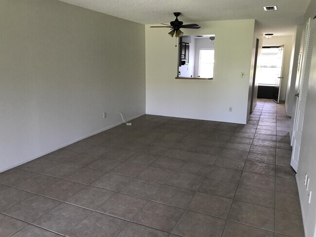 Building Photo - 6034 Indrio Rd