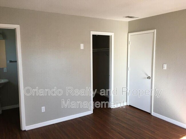 Building Photo - 4760 Piedmont Ct