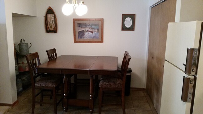 Foto del edificio - S85W18650 Jean Dr