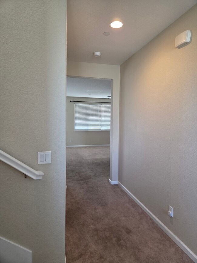 Foto del edificio - 1443 Greenbrier Dr