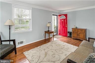 Foto del edificio - 6659 Jefferson Ave