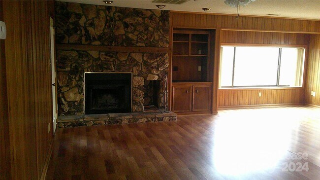 Foto del edificio - 1420 11th St NW