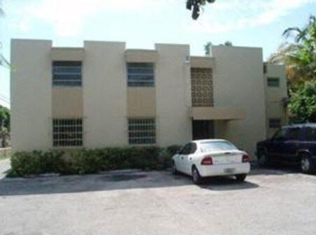 Foto del edificio - 5814 NE 4th Ct