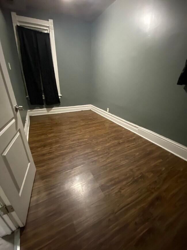 Foto del edificio - 6618 S Marquette Rd