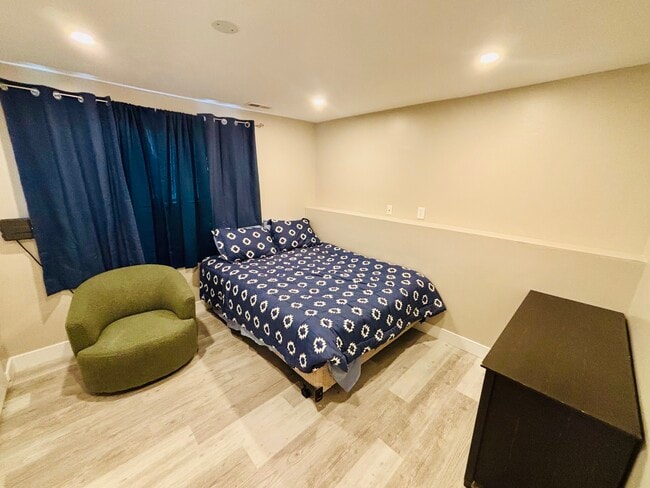 Building Photo - 5098 W Cherry View Dr