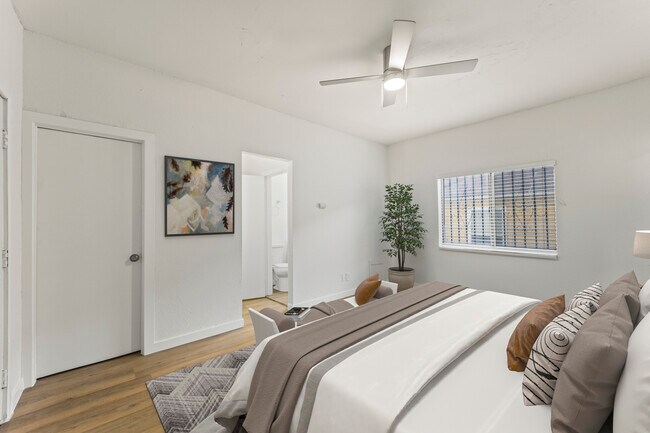 Foto del edificio - 182 W Vernon Ave