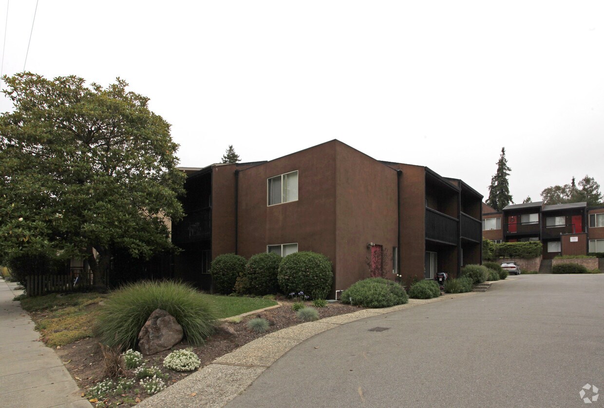 Foto principal - 129 Grant St