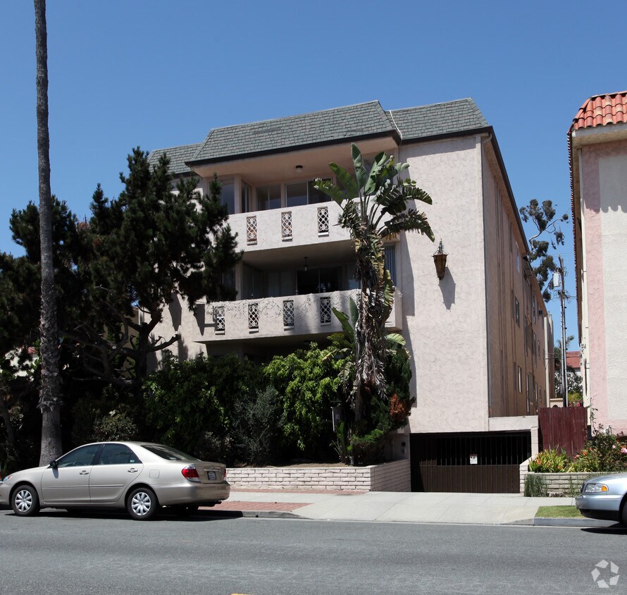 Primary Photo - 1021 6th St