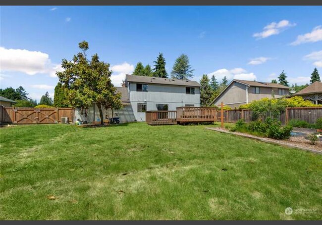 Building Photo - 19825 8th Ave SE