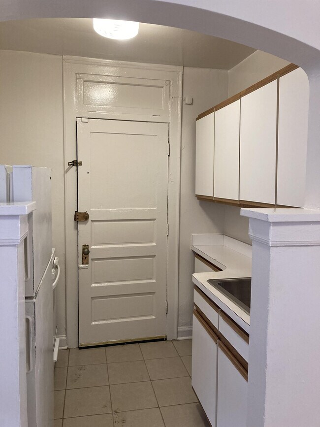 Foto del edificio - 8915 S Justine St