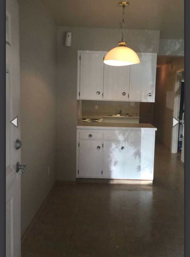 Foto del edificio - 1 Bedroom Unit, fantastic Location