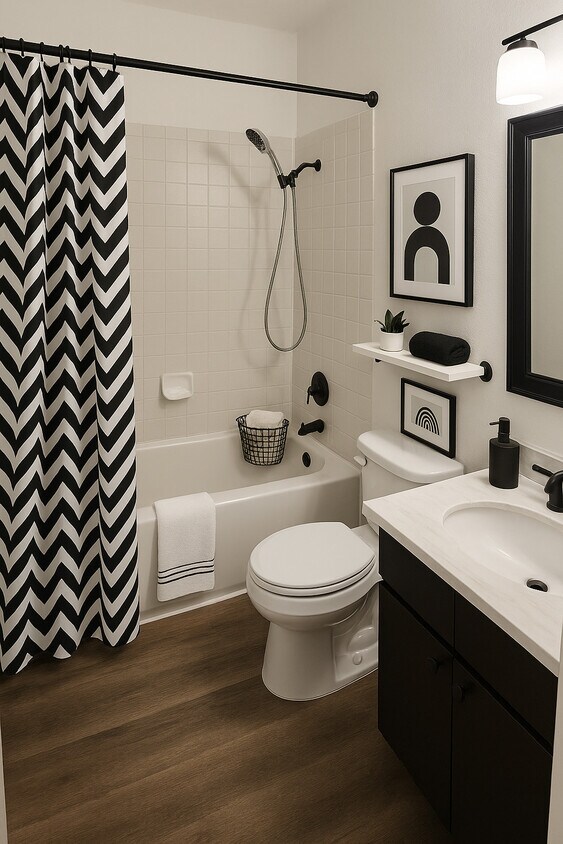 Building Photo - 921 University Ave