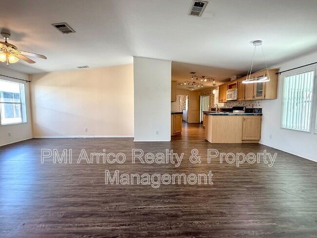 Building Photo - 3515 Zephyr Ln