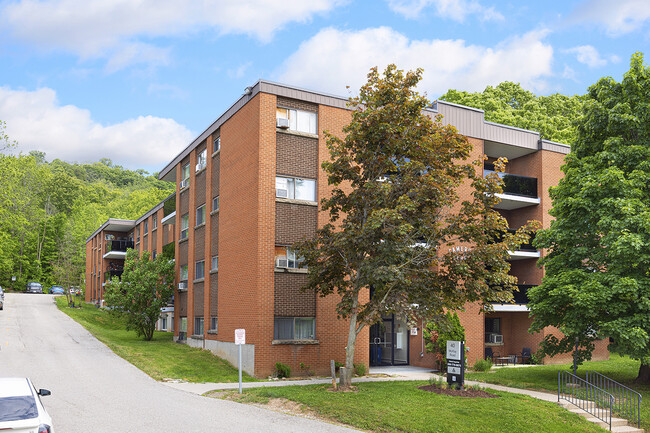 Building Photo - Cameron Court