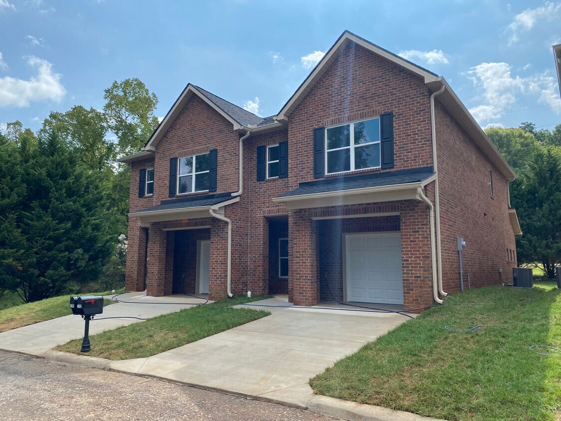 Primary Photo - 7100 Dulaney Way