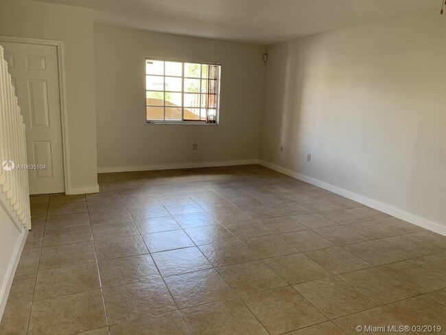Foto del edificio - 7215 NW 173rd Dr