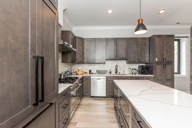 Foto del edificio - 1638 N Sedgwick St