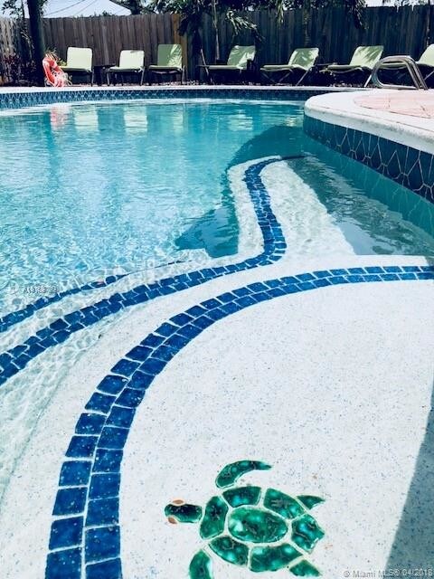 Foto principal - 2215 Roosevelt St