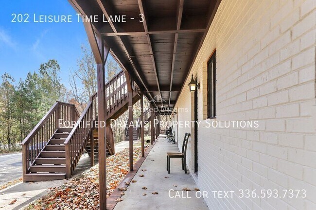 Foto del edificio - 202 Leisure Time Ln