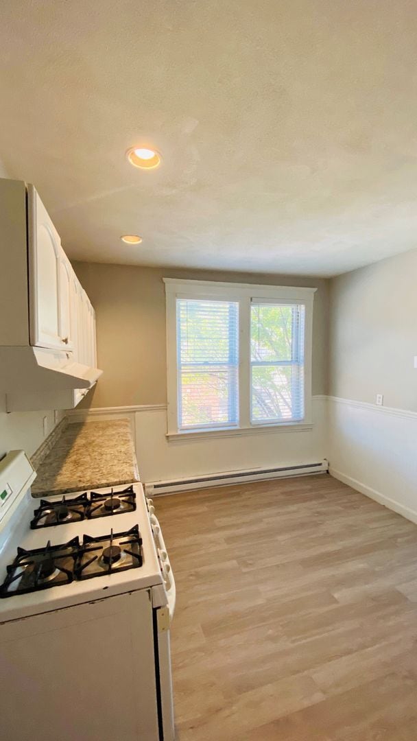 Building Photo - Spacious 3 Bedroom in Chelsea
