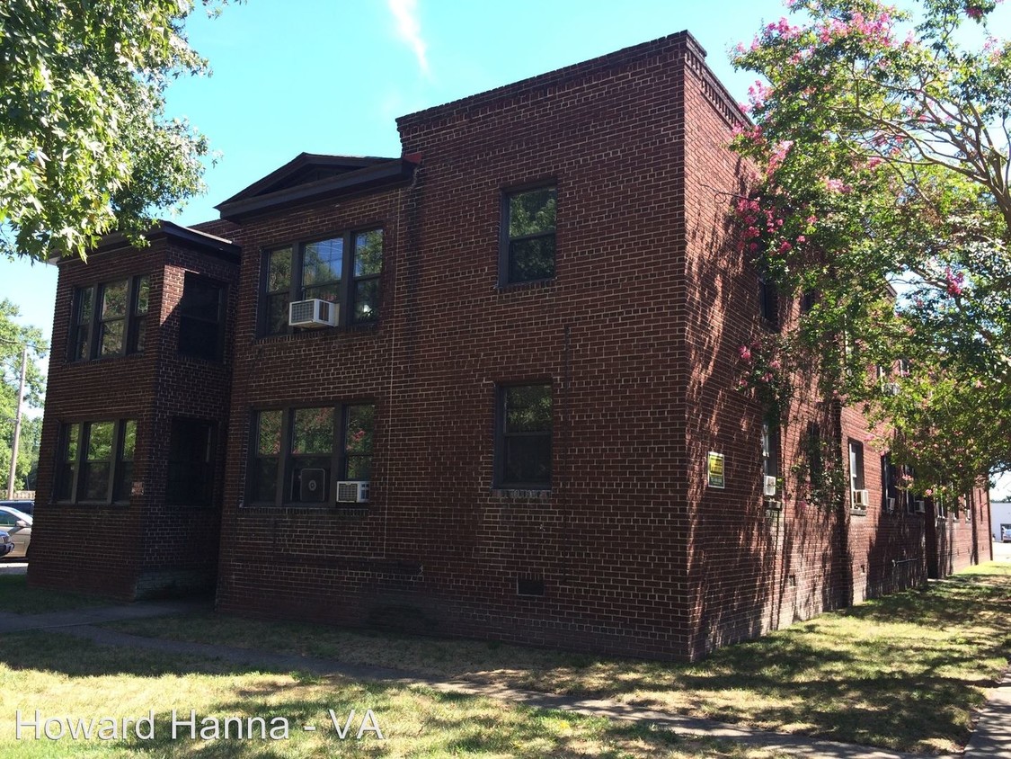 Primary Photo - 2201 Hampton Blvd