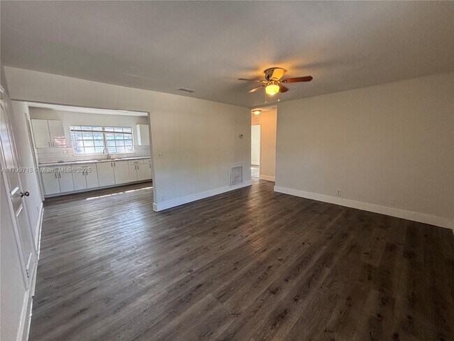 Foto del edificio - 1251 SW 11th Ave