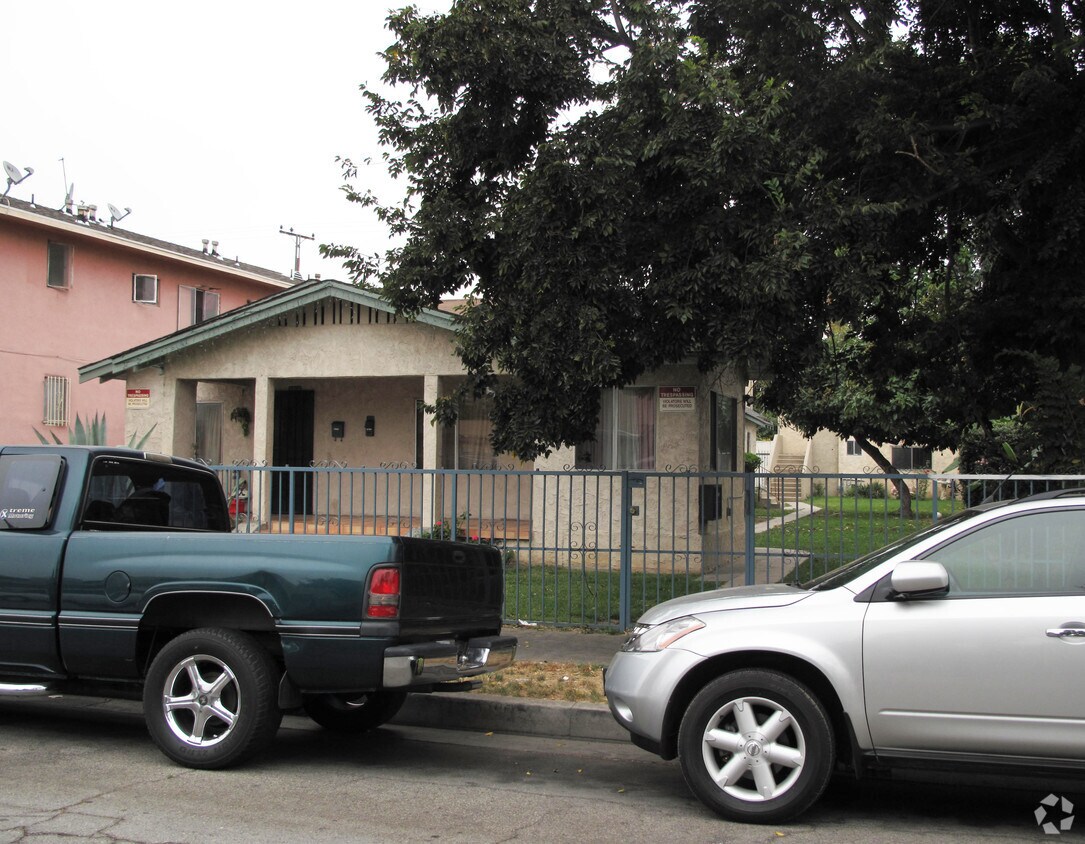 Building Photo - 6802 Middleton St
