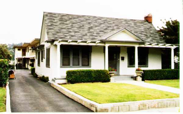 Building Photo - 4219-4221 Griffin Ave
