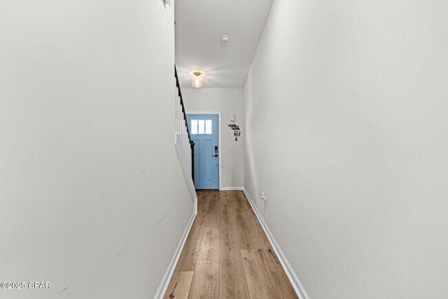 Foto del edificio - 326 Raven Ln