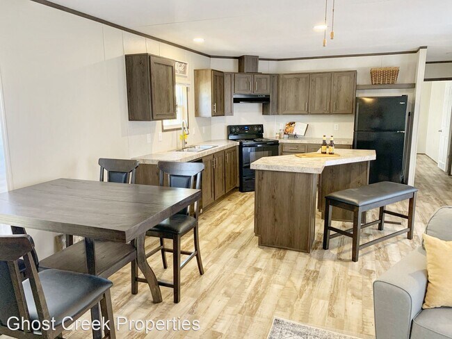 Building Photo - 3 br, 2 bath House - 185 Lakeshore Ln