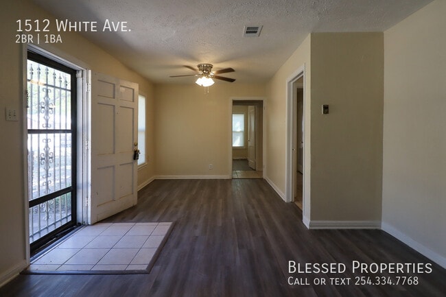 Building Photo - 1512 White Ave