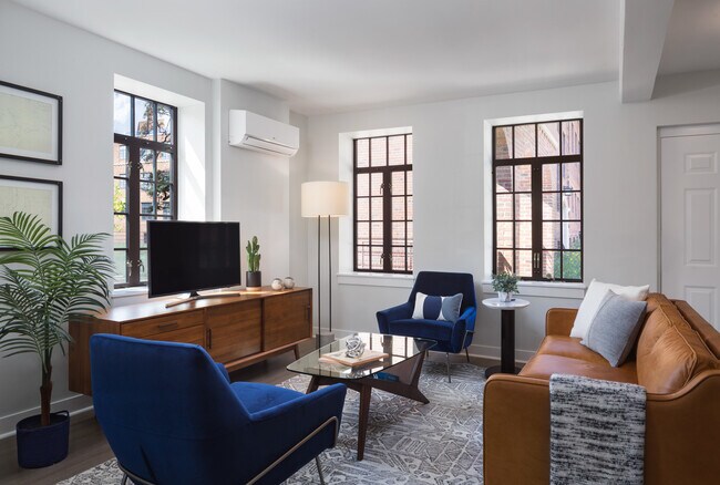 Foto del edificio - 2751 N Hoyne Ave