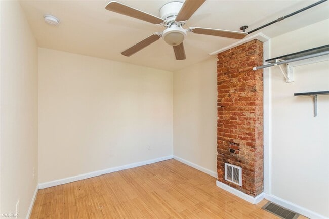 Building Photo - 5 br, 2 bath House - 1634 N SYDENHAM ST